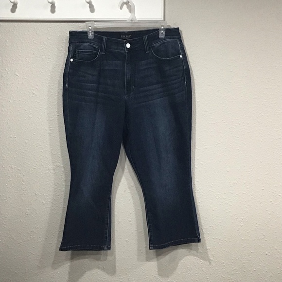 NWOT Judy Blue Skinny Fit Capri Mid-Rise Jeans 16W Dark Wash Stretch JB72120DK - Picture 2 of 9